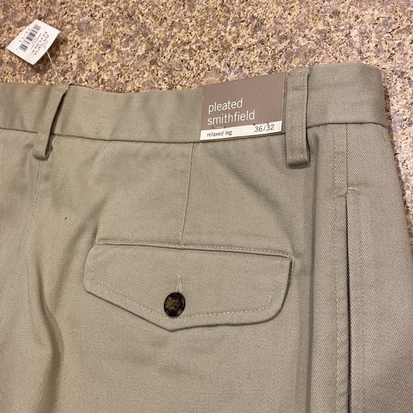 NWT Banana Republic Pleated Smithfield Relaxed Leg Chinos 36 / 32 - Picture 7 of 16